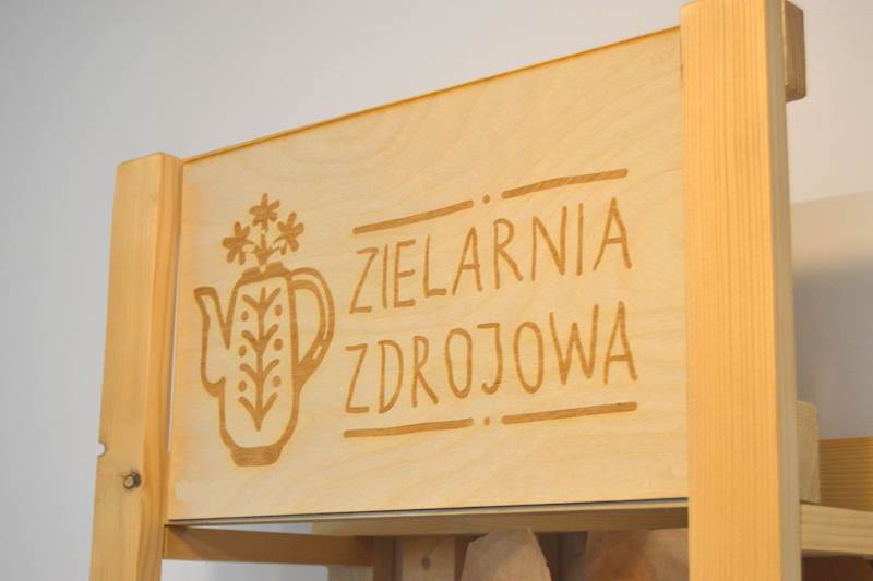 Regał stojący półki 1szt