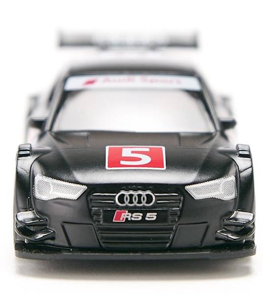1580 SIKU SAMOCHÓD AUDI RS 5 RACING