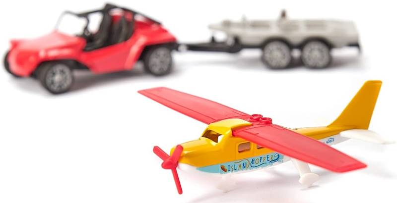 1696 SIKU SAMOCHÓD BUGGY Z PRZYCZEPĄ Z SAMOLOTEM 
