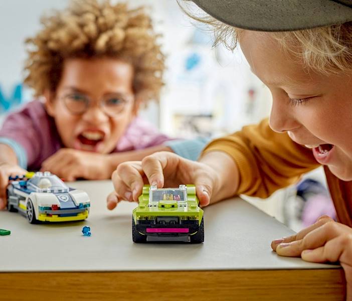 60415 LEGO CITY POŚCIG RADIOWOZU ZA MUSCLE CAREM
