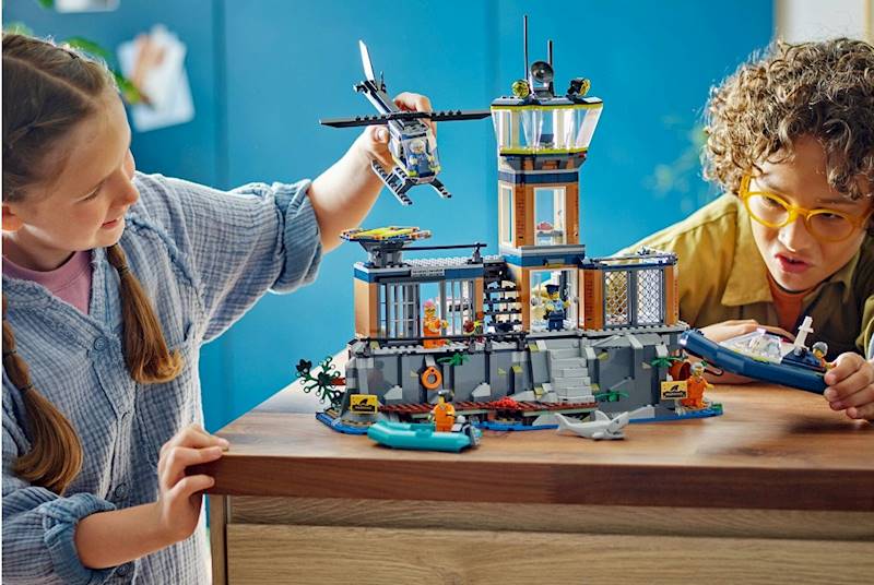 60419 KLOCKI LEGO CITY POLICJA Z WIĘZIENNEJ WYSPY