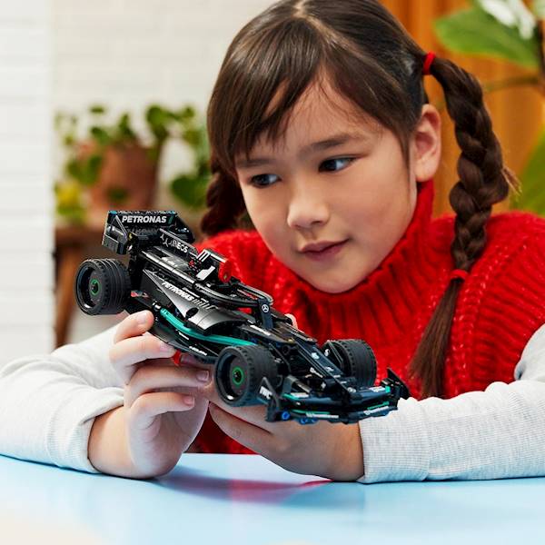 42165 KLOCKI LEGO TECHNIC MERCEDES - AMG F1 W14 PULL-BACK