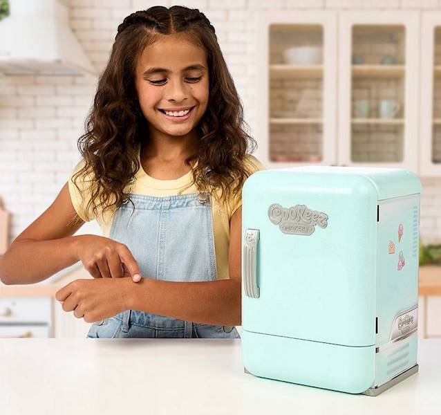 0320 COOKEEZ MAKERY MROŻONE LODOWE TORCIKI LODÓWKA INTERAKTYWNA MASKOTKA