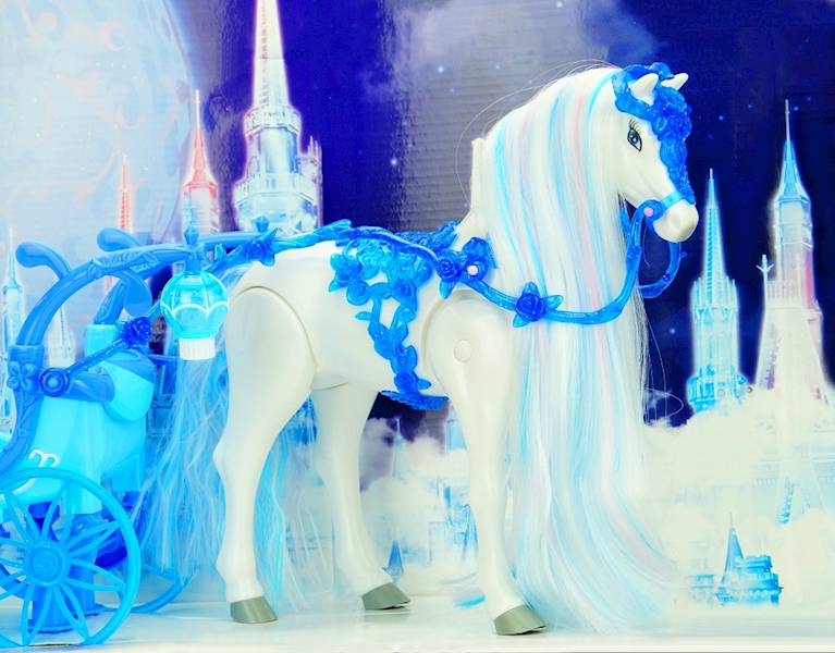 0569 KARETA DLA LALEK + KOŃ CHODZĄCY  LALKA KAROCA 