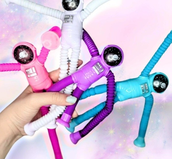 9998 Świecący astronauta teleskopowy rurki pop sensoryczna zabawka przyssawki