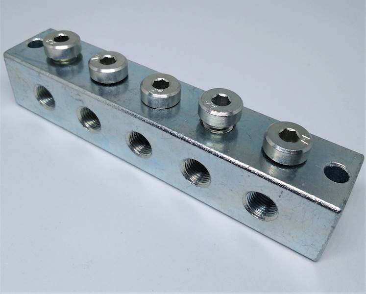 Blok smarowniczy T 3x3 M10x1