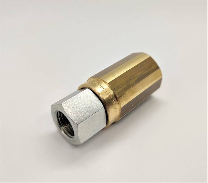 Złącze obrotowe 3/8" GW - 1/4" nakrętka TEMA 250