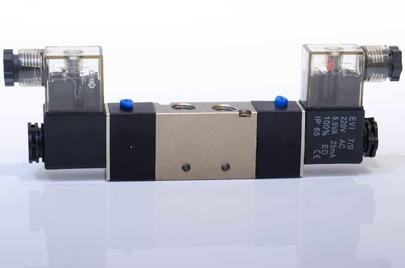 Elektrozawór 5/2 G1/4" bistabilny 4V320-08 24VDC