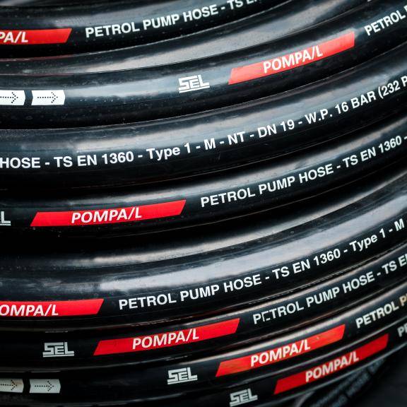 Wąż 16x26mm do dystrybutorów paliw (EN 1360)