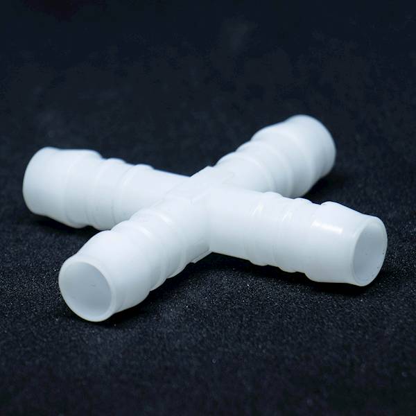 Czwórnik do węża 12mm POM