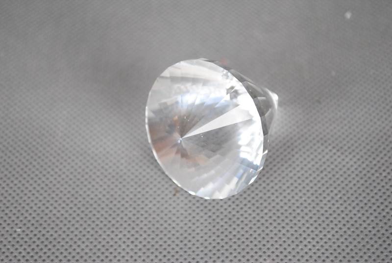 Kamień diament