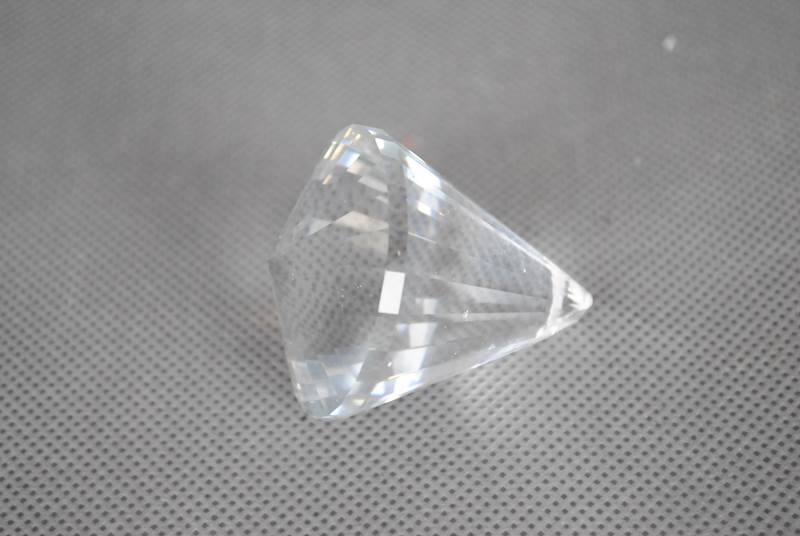 Kamień diament