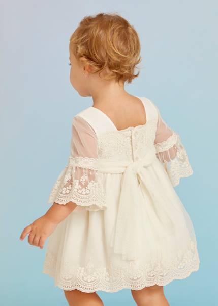 Sukienka z haftowanym tiulem  5011-8