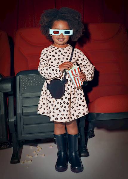 Dresowa sukienka z torebką    4926-55