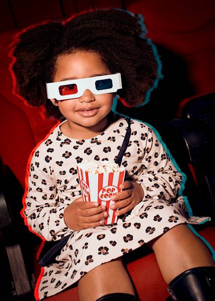 Dresowa sukienka z torebką    4926-55