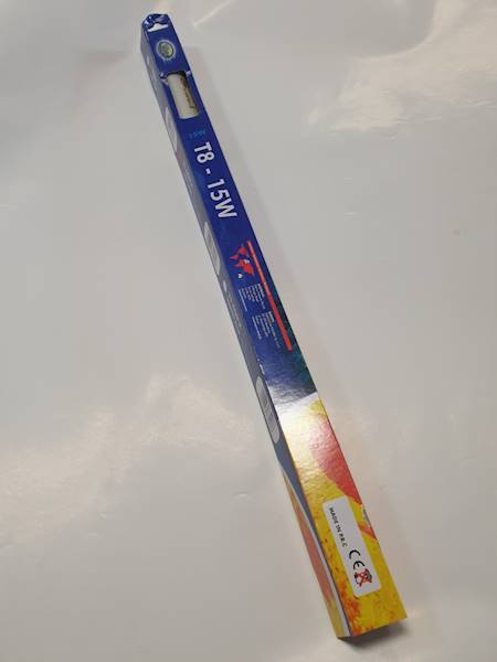 ŚWIETLÓWKA AQUA NOVA T8 15W biała