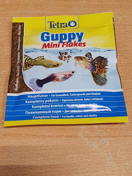 TETRA GUPPY 12g saszetka