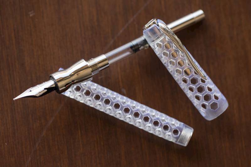 PINEIDER-PIÓRO"411GRF"HONEY COMB SUGER 14KT LIMIT