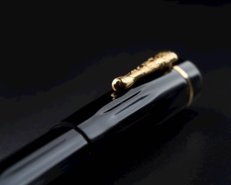 DELTA-PIÓRO BIO+16 "NERA" "P" GOLD TRIMS 
