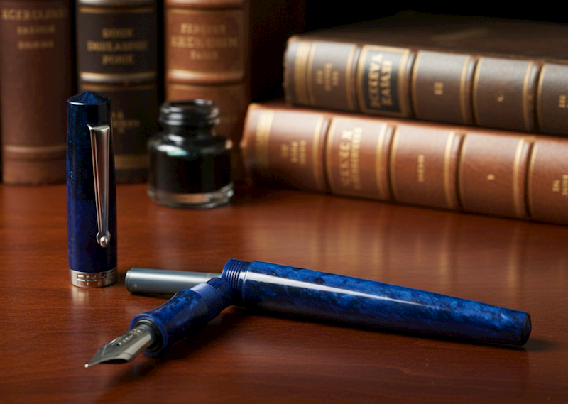 DELTA-PIÓRO INTESA BLUE SILVER STEEL NIB
