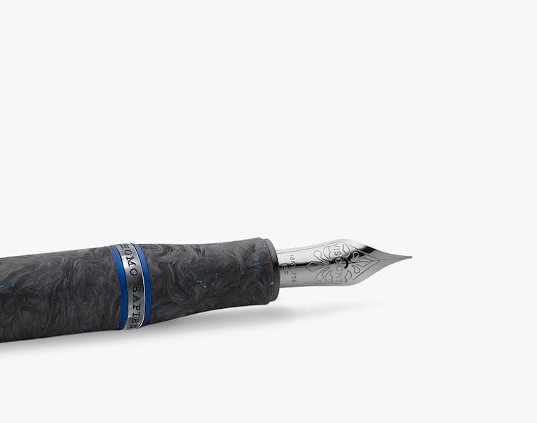 VISCONTI-PIÓRO KP15-46 FP H.S.CARBON ABYSSUS 18KT.