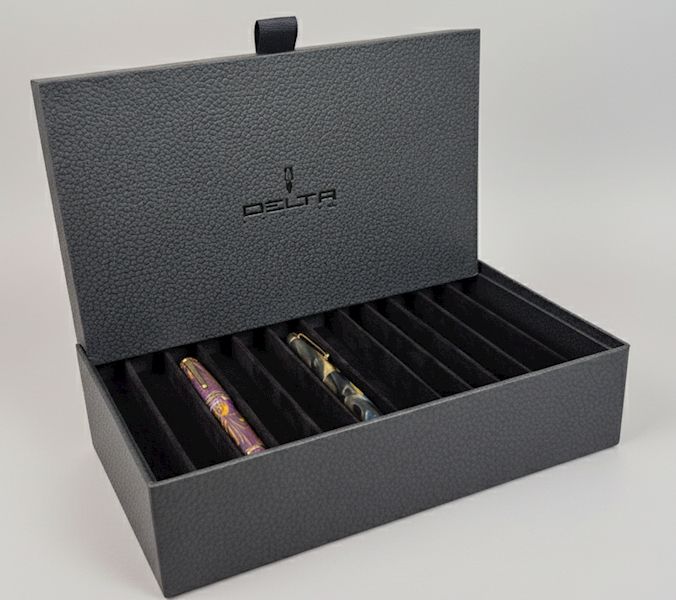 DELTA-KASETA NA 12 INSTRUMENTÓW PIŚMIENNICZYCH