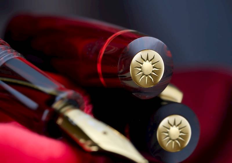 DELTA-PIÓRO SIGNS OF THE TIME-BAROQUE