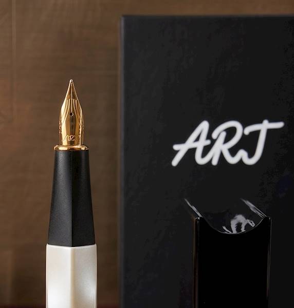 ART-PIÓRO WIECZNE-WHITE/PEARL