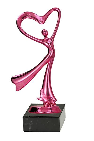 Statuetka Q255 Taniec serce różowa