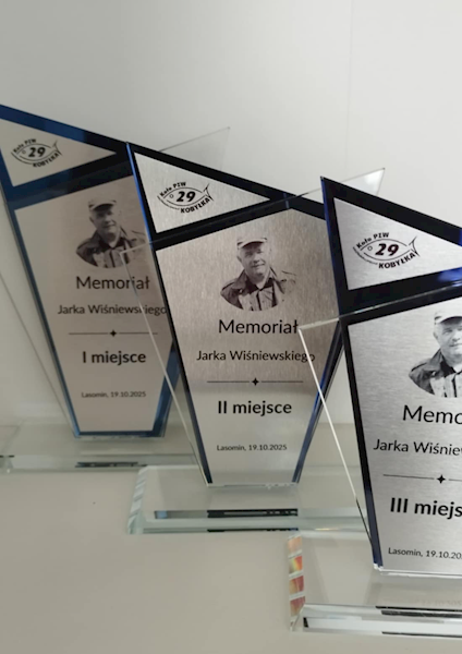 Statuetka szklana GL.051 C