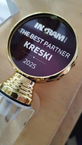 Statuetka szklana W682 uniwerslana  ETUI