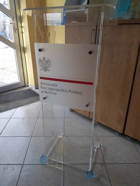 Mównica gięta - klejona , PLEXI 10 mm