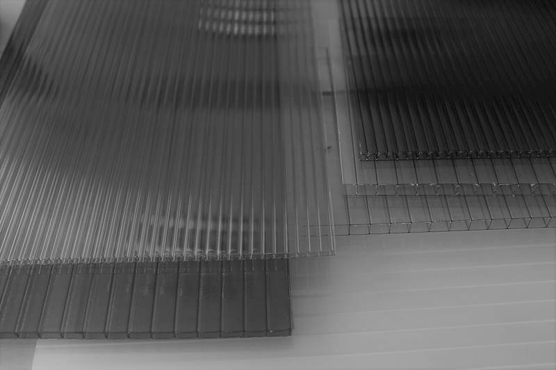 Poliwęglan kanalikowy b/b 4mm/2   2100x3000mm