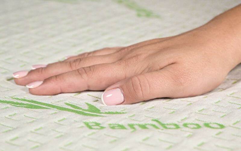 Ochraniacz wodoodporny BAMBOO 120x200x25