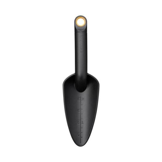 ŁOPATKA FISKARS SZEROKA SOLID
