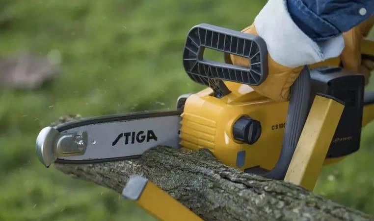 STIGA PILARKA CS 100E 4Ah+ŁAD /100