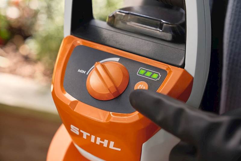 OPRYSKIWACZ STIHL AKU SGA 30 AS+ŁAD /AS