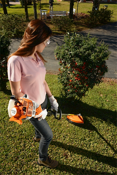 KOSA STIHL FS-55 - Oferta: broil king lodz, domy drewniane lodz, domy letniskowe lodz, domy z drewna, domy z drewna lodz