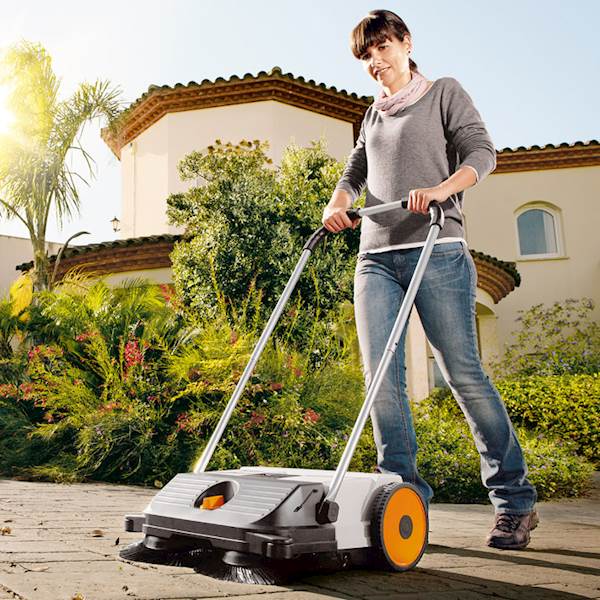 ZAMIATARKA STIHL KG 550