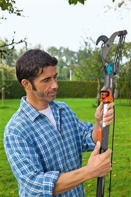 TRZONEK GARDENA TELESKOPOWY 210-390CM CS