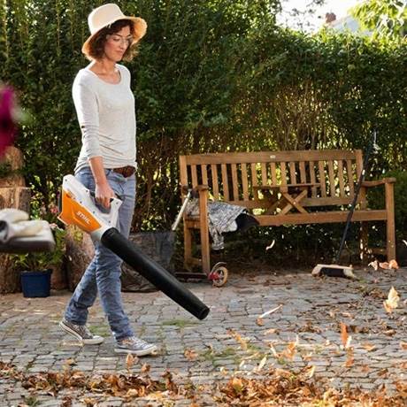 DMUCHAWA STIHL AKU BGA 45 /AI