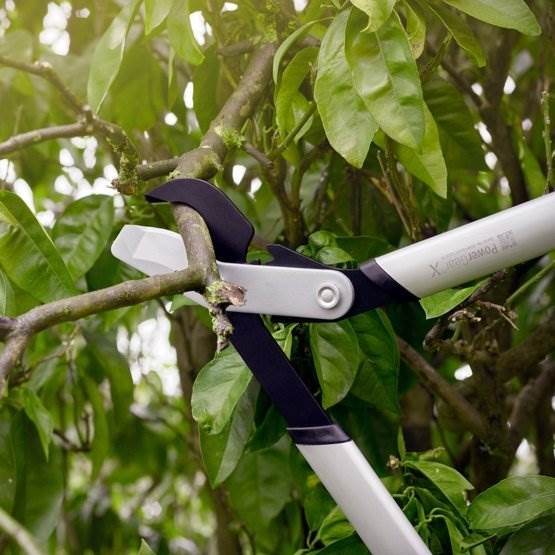 SEKATOR DWURĘCZNY FISKARS M PowerGear