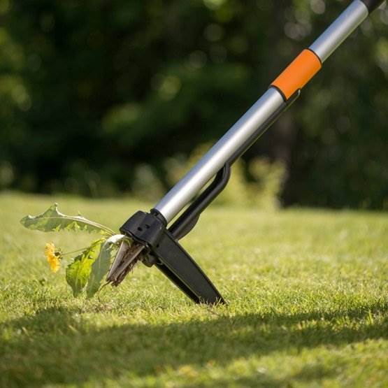 WYRYWACZ DO CHWASTÓW FISKARS SmartFit
