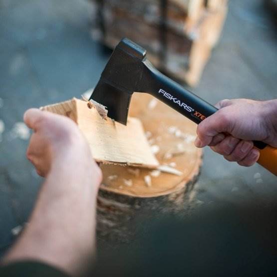SIEKIERA FISKARS UNIWERSALNA X7 #