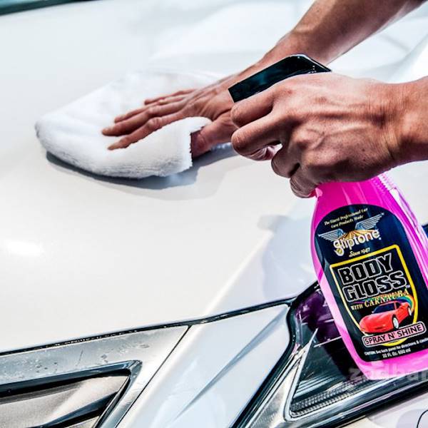 GLIPTONE  Body Gloss with Carnauba