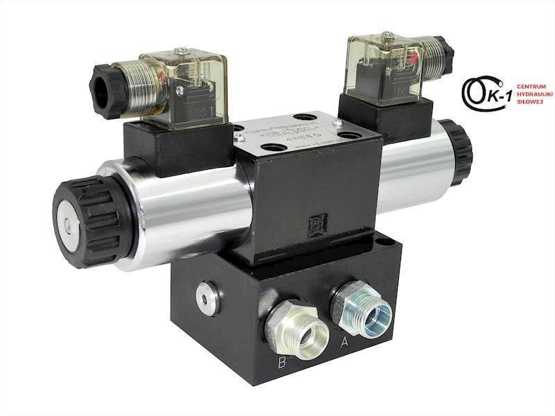 ROZDZIELACZ HYDRAULICZNY CETOP3 1 SEKCJA 40L ELEKTRYCZNY 24V