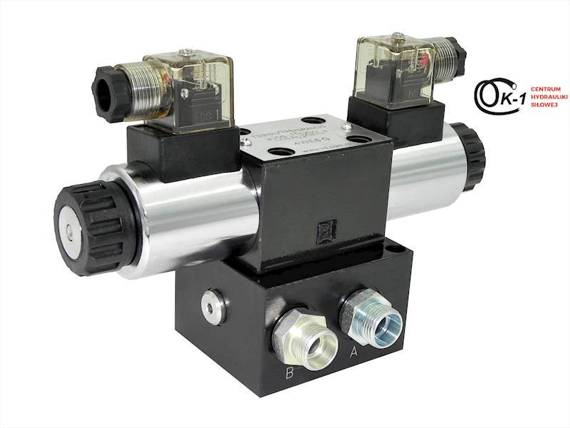 ROZDZIELACZ HYDRAULICZNY CETOP3 1 SEKCJA 40L ELEKTRYCZNY 12V