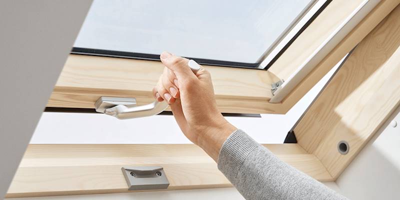 VELUX OKNO GLL 1061 B  MK08 (78x140) DOLNE  DREWNO