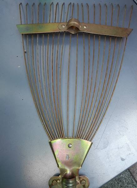 Grabie wachlarzowe metal 