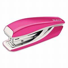 Zszywacz LEITZ mini WOW metal 5528 różowy